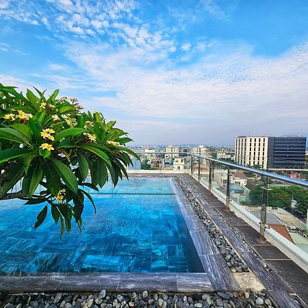 Mtr Apartment & Hotel Da Nang Bagian luar foto