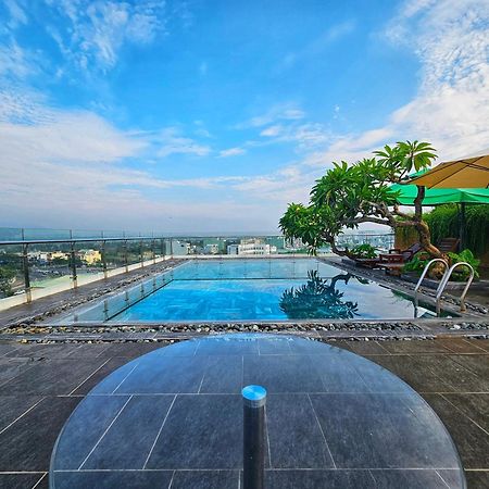 Mtr Apartment & Hotel Da Nang Bagian luar foto
