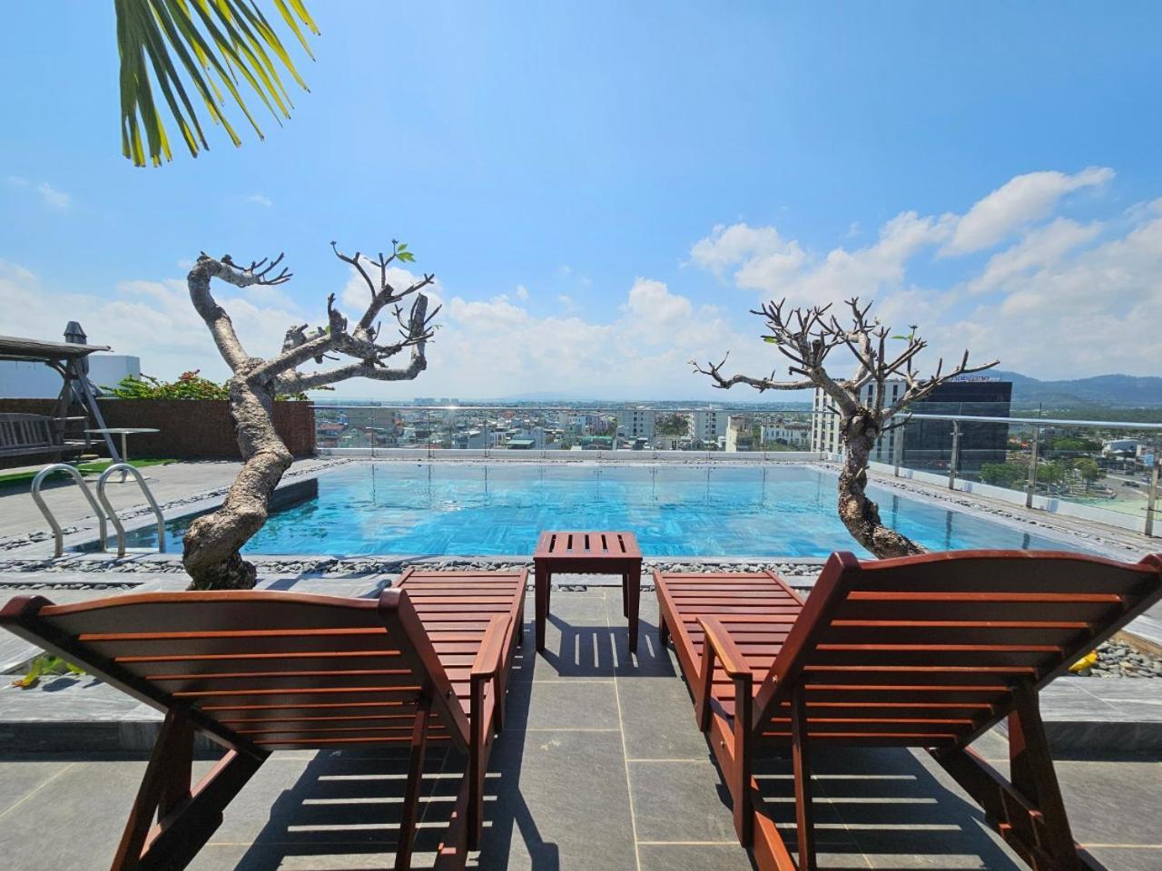 Mtr Apartment & Hotel Da Nang Bagian luar foto