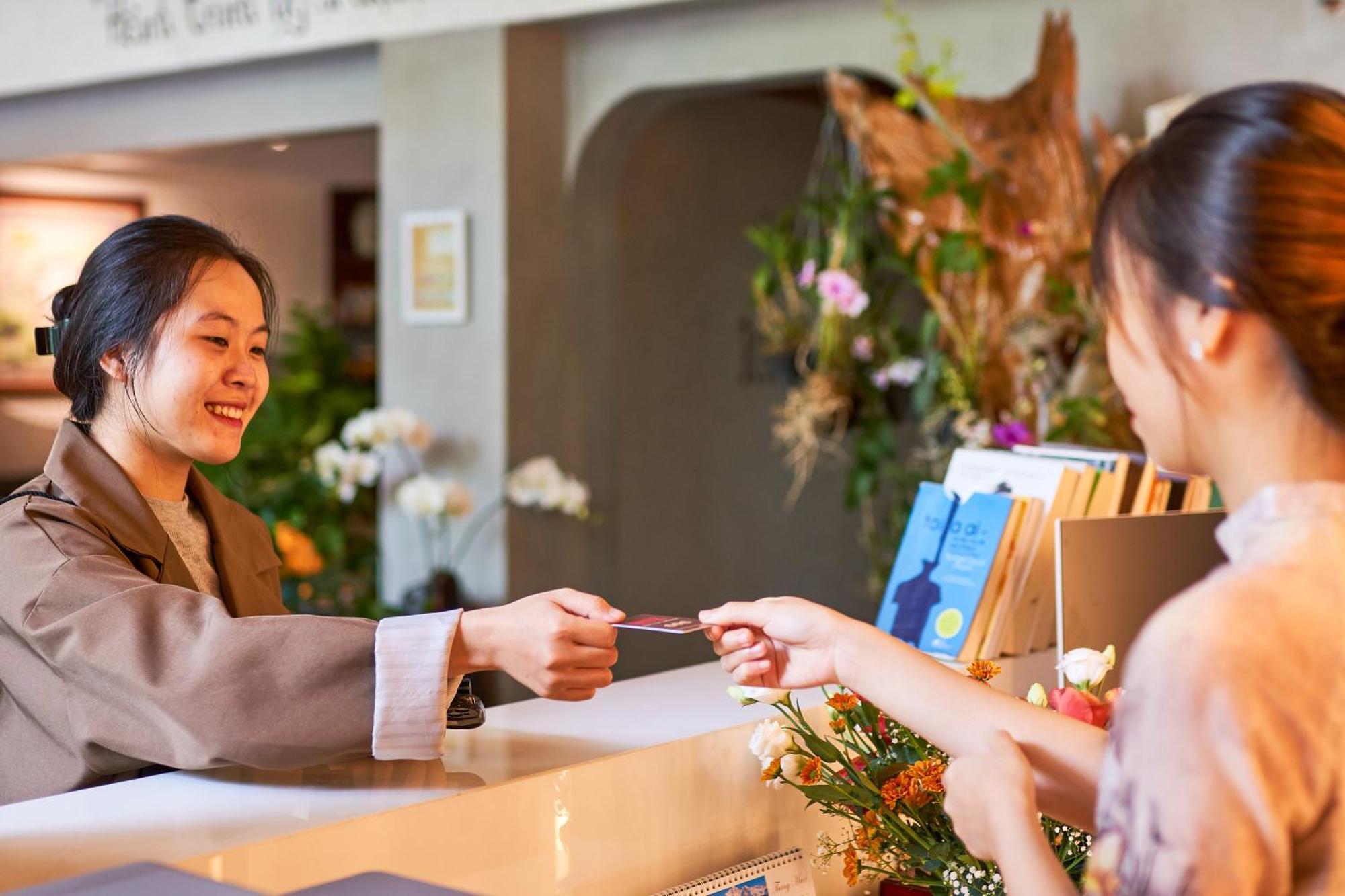 Mtr Apartment & Hotel Da Nang Bagian luar foto