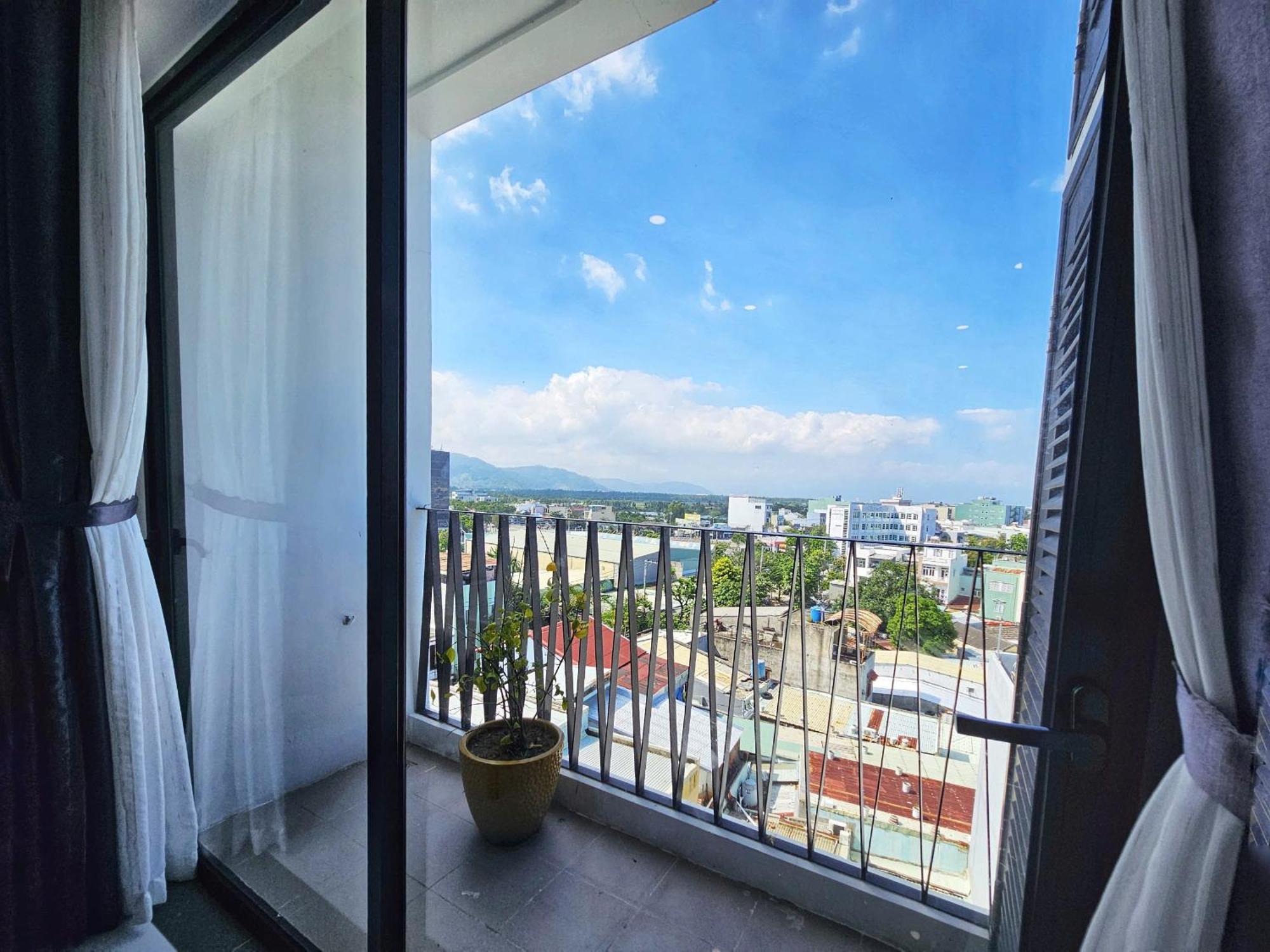 Mtr Apartment & Hotel Da Nang Bagian luar foto